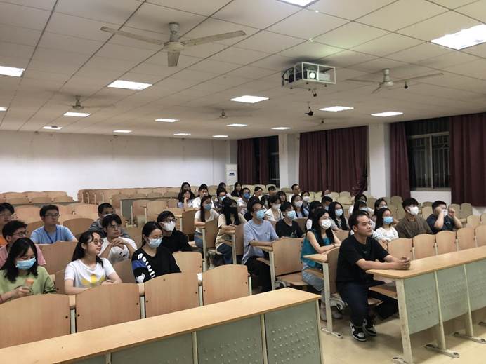 伟德国际1946源自英国第二分会场